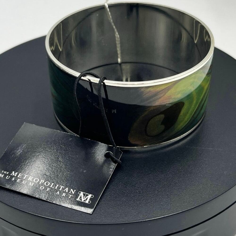 Metropolitan Museum‎ of Art
MMA Blue Green Peacock Feather Bangle Bracelet New